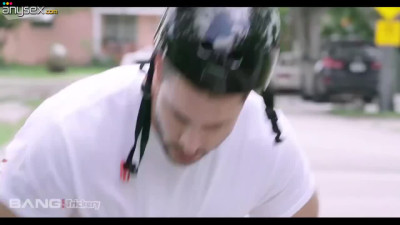 Carmela Clutch: Busty Latina's Public Anal Encounter