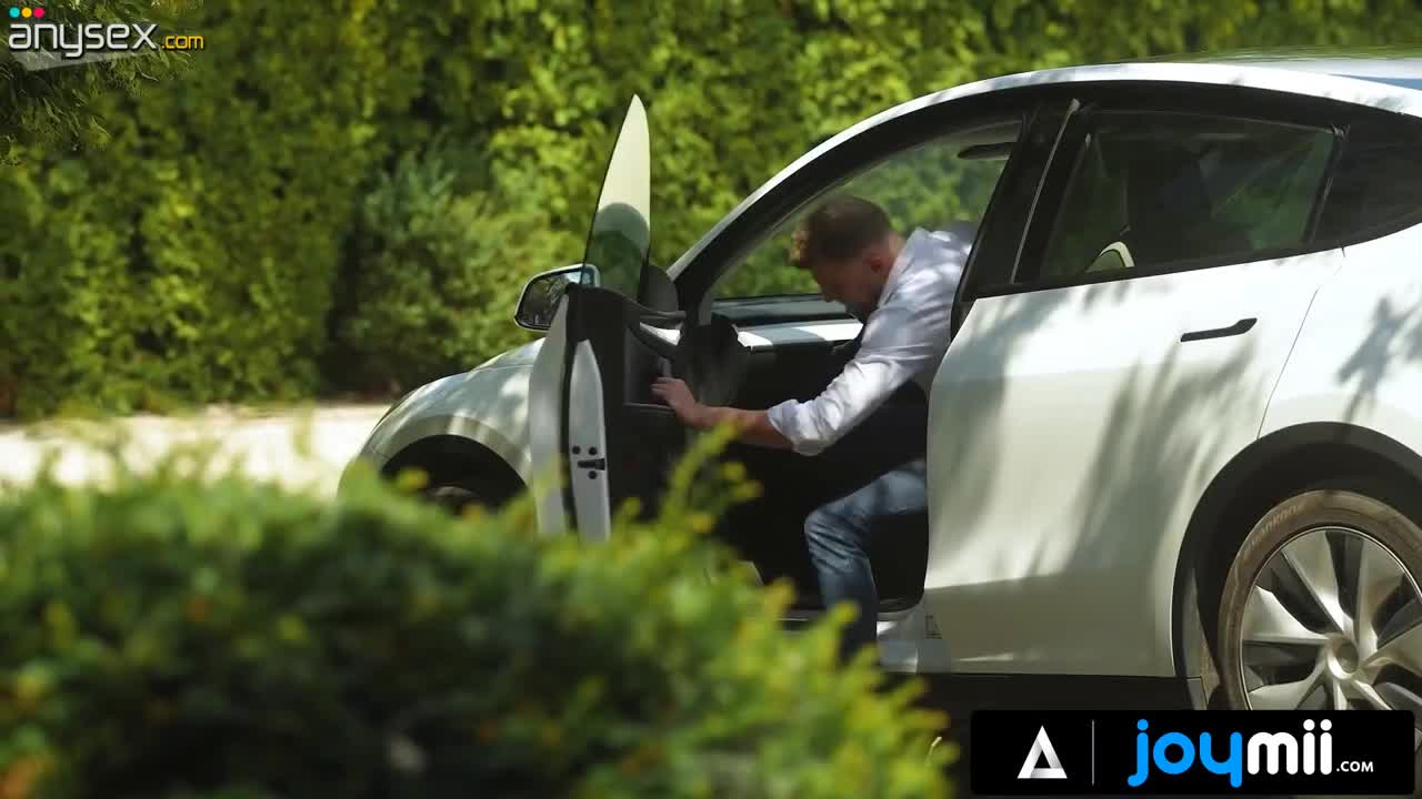 Hot skinny brunette with small tits gets her tight asshole stretched to the limit by a horny man with long cock Free Porn Videos | ePornAny.