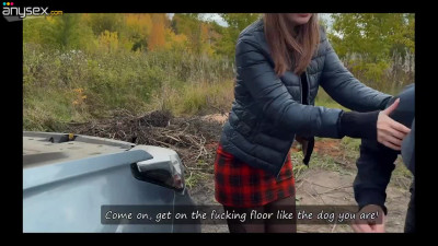 Tough chick fucks a man's face with her trimmed pussy outdoors