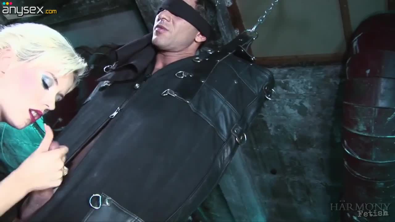 Latex bitch Syren Sexton is fucked by brutal and hot blooded dude Free Porn Videos | ePornAny.