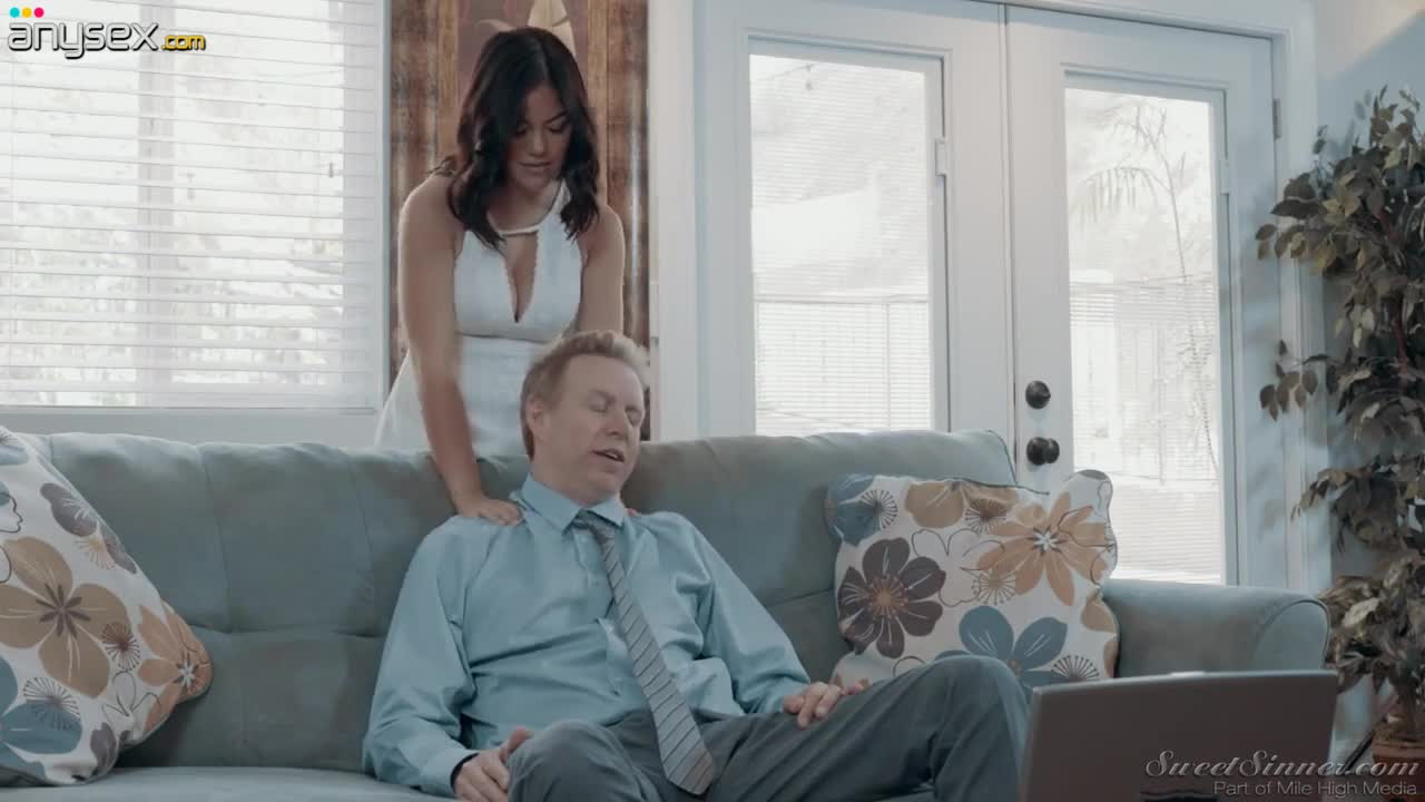 Flirty brunette Kendra Spade is sucking a dick before a crazy sex Free Porn Videos | ePornAny.