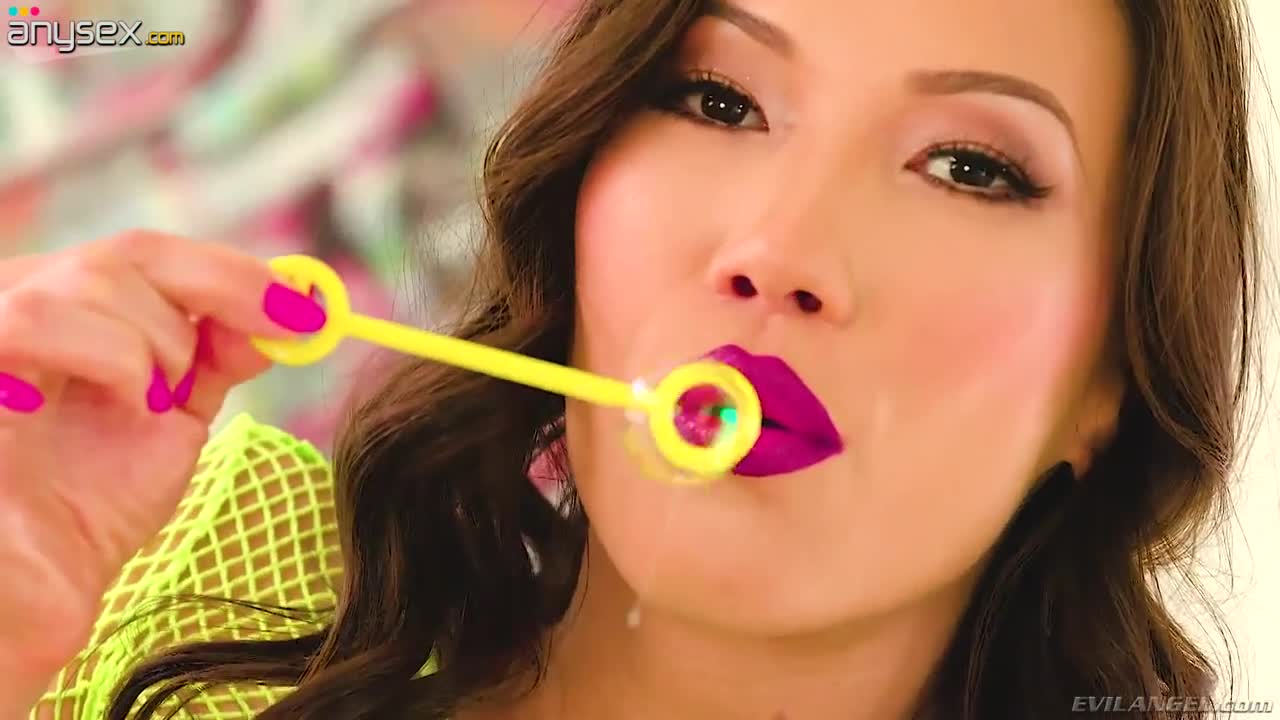 Massive dick and huge black dildo penetrate all holes of nasty Asian chick Kalina Ryu Free Porn Videos | ePornAny.
